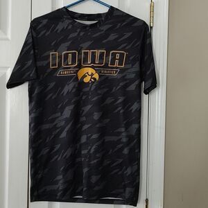 Iowa Hawkeye   Athletics Shirt Sz M